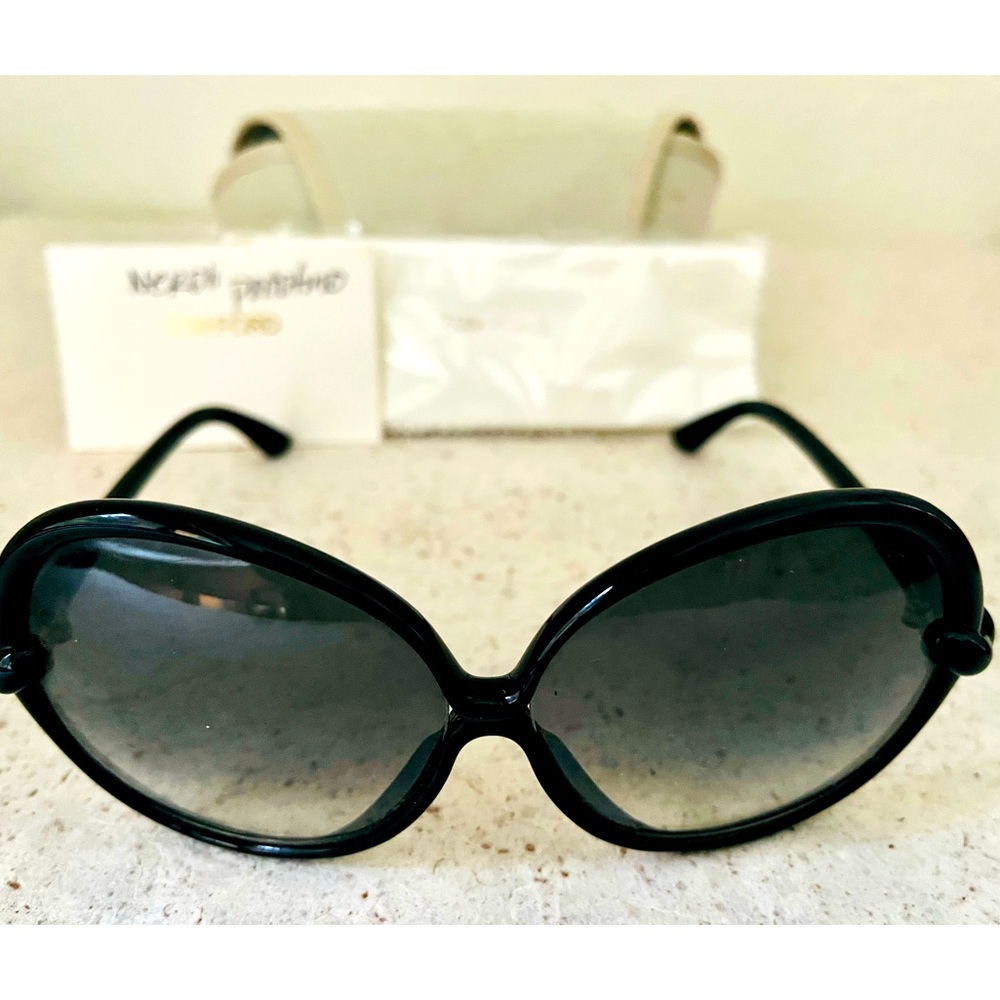 Tom Ford black round oversized sunglasses w/ grey gradient optics/leather case - Picture 5 of 7